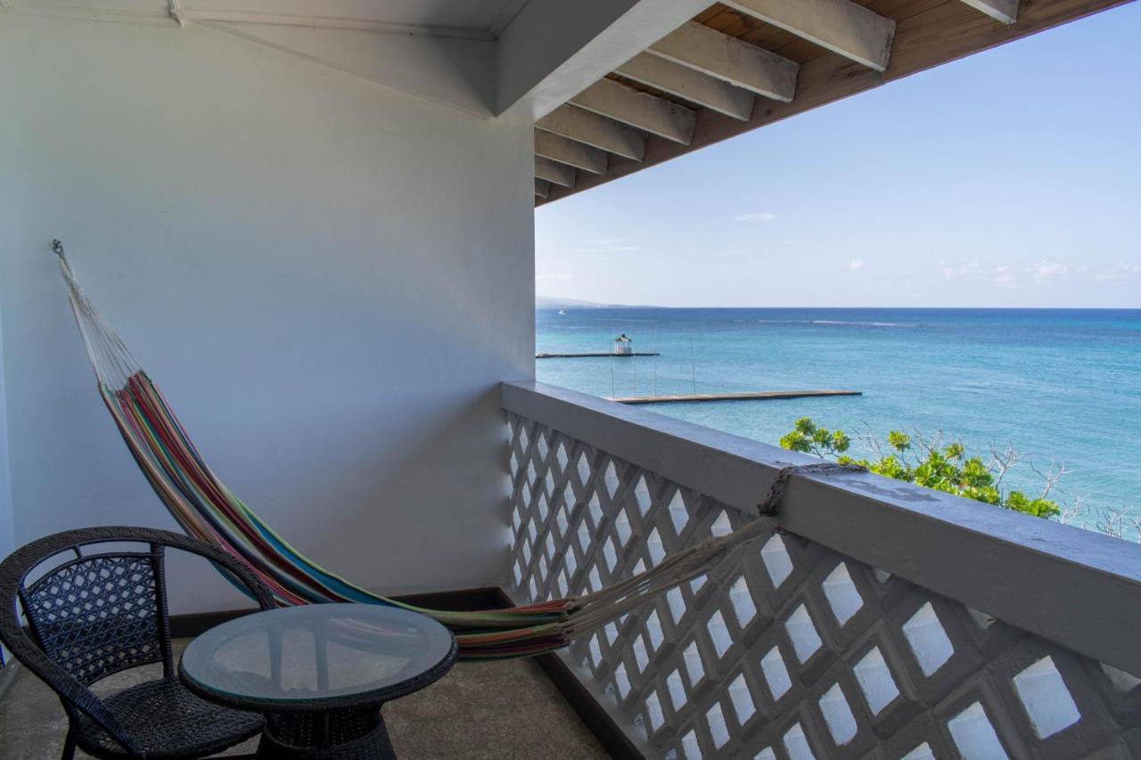 Kaz Kreol Beach Hotel Ocho Rios Eksteriør billede