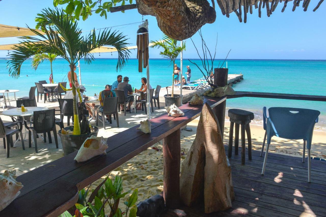 Kaz Kreol Beach Hotel Ocho Rios Eksteriør billede
