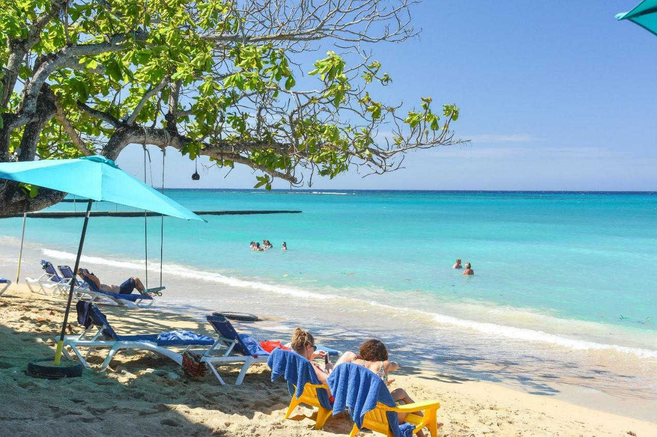Kaz Kreol Beach Hotel Ocho Rios Eksteriør billede
